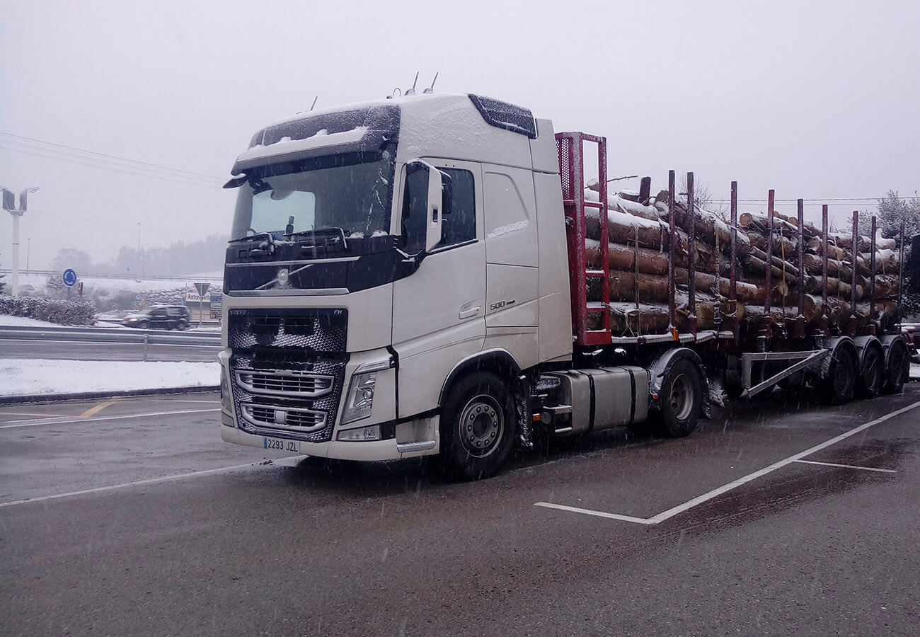 Transportes-Renedo-Servicios-tractora